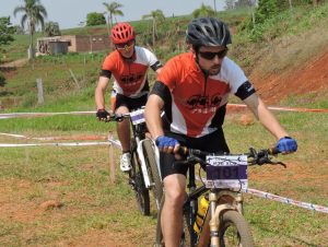 Quartalada reúne ciclistas nesta quarta-feira