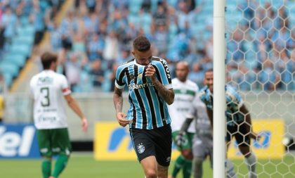 1… 2… 3… 4… 5… 6! Grêmio é campeão da Recopa Gaúcha com goleada