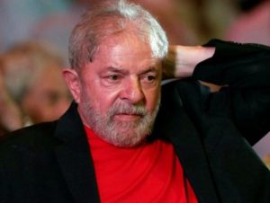 Lula é condenado a 12 anos e 11 meses de prisão no caso do sítio de Atibaia