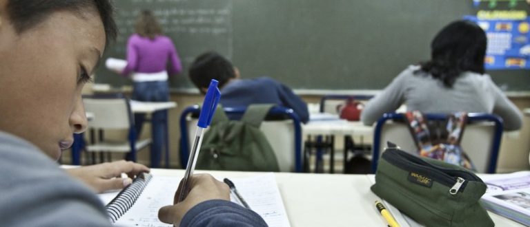 Matrículas ocorrem diretamente nas escolas a partir desta segunda