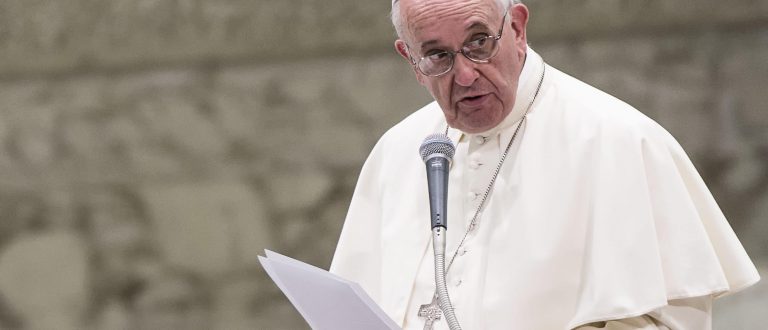 Papa Francisco: homossexualidade não é crime, mas é pecado