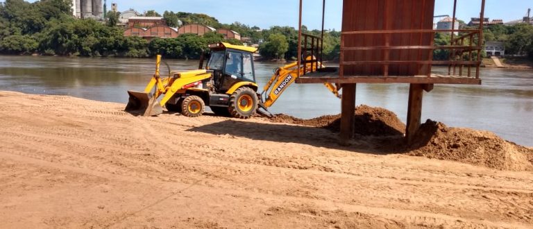 Depois da cheia do Rio Jacuí, mutirão para recuperar a Praia Nova