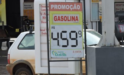 Litro da gasolina comum chega a R$ 4,59 em Cachoeira