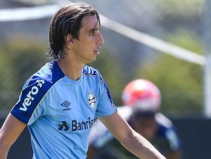 Grêmio atualiza situação de Geromel