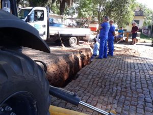 Corsan realiza obra na Andrade Neves