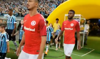 Equipes em campo! Bola rolando no Grenal 418