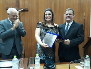 Homenagem: promotora Giani Saad recebe título na Câmara