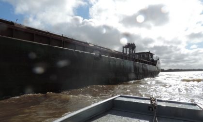 Fepam fiscaliza extração de areia no Rio Jacuí