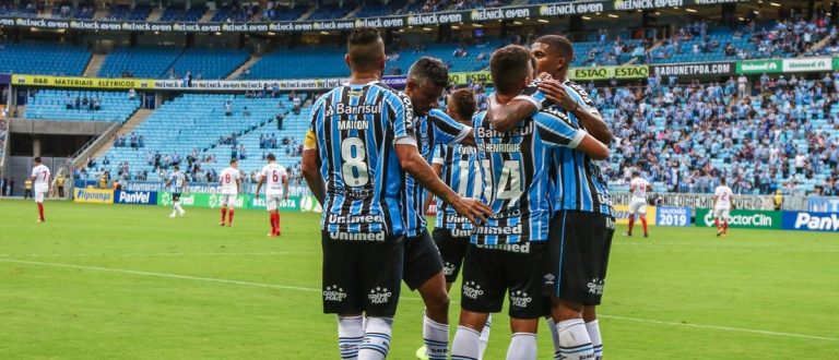 Grêmio garante vaga na final: 3 a 0 em cima do São Luiz