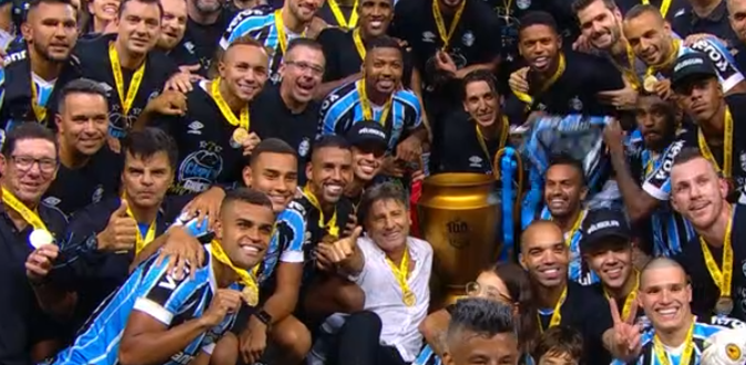 Grêmio é bicampeão gaúcho