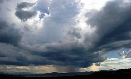 Semana começa com pancadas de chuva na região