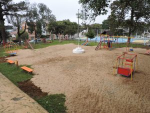 Novos brinquedos chamam atenção na Praça da Caixa D’Água