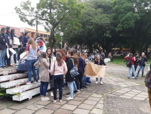 Comunidade acadêmica de Cachoeira integra mobilização