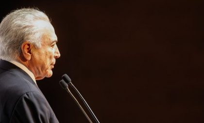 EX-PRESIDENTE MICHEL TEMER SE ENTREGA PARA VOLTAR À PRISÃO