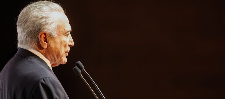 EX-PRESIDENTE MICHEL TEMER SE ENTREGA PARA VOLTAR À PRISÃO