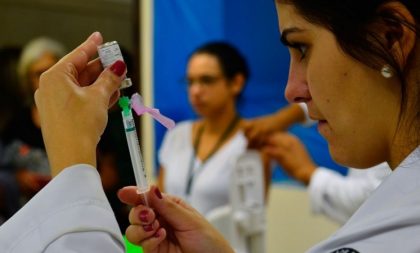 Vacina da gripe é indicada para 970 mil doentes crônicos no Estado