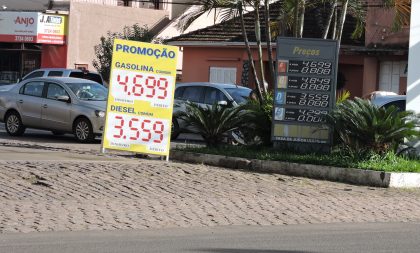 Litro da gasolina comum em Cachoeira baixa para R$ 4.699