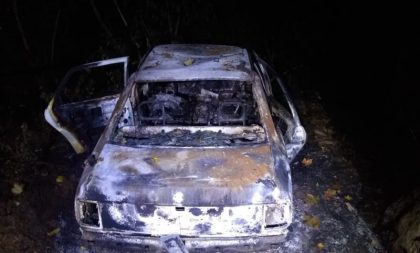 Polícia localiza carro incendiado de vítima que teve corpo mutilado