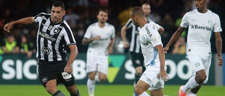 Grêmio vence Botafogo com gol de falta: 1 a 0