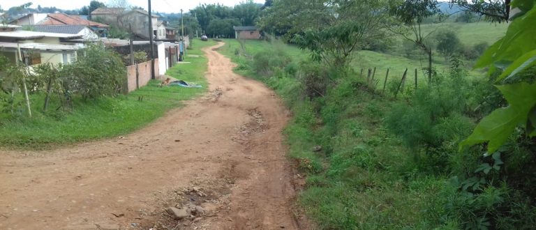 Famílias do Bairro Augusta cobram atenção da Prefeitura