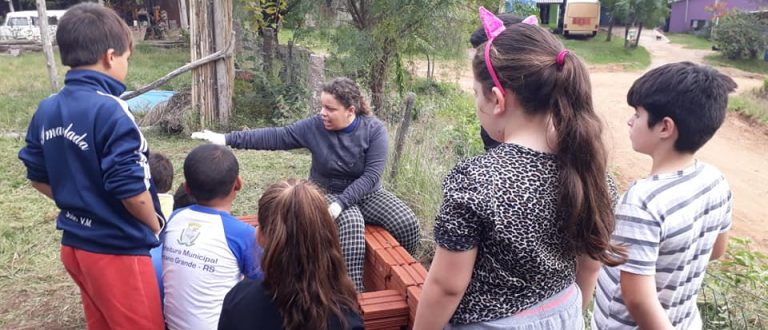 Na cordilheira, estudantes participam de projeto para melhorar a escola