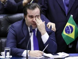 Marlon a favor: com 379 a 131, texto-base de reforma é aprovado em primeiro turno