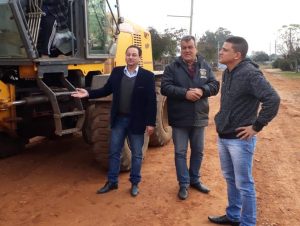 Carlos Alberto e Itamar conferem estradas no interior