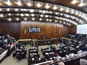 Governo pagará dívidas com a venda da CEEE, Sulgás e CRM aprovada pelos deputados