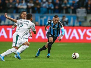 Grêmio perde em casa e complica avanço na Libertadores