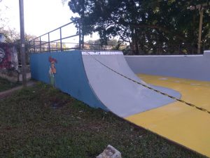 Pista de skate ganha nova pintura