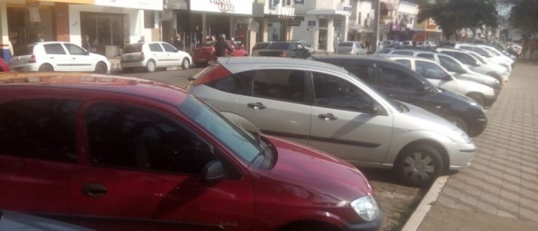 Definidas as audiências públicas para debater o estacionamento rotativo