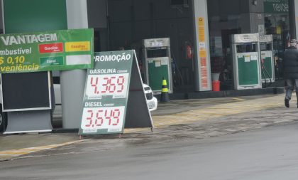 Litro da gasolina comum pode ser encontrado a R$ 4,36 em Cachoeira