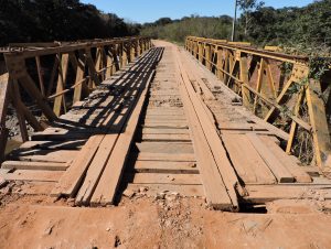 Moradores da Porteira Sete cobram reparos no leito da ponte do São Nicolau