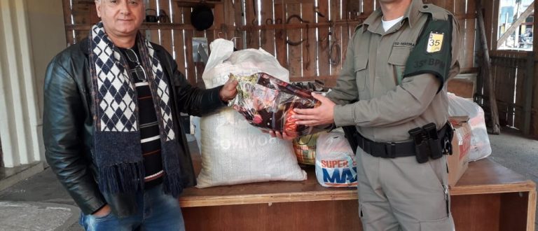 Brigada Militar de Cachoeira do Sul realiza doação de agasalhos