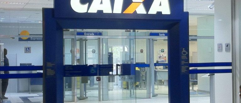 Caixa começa a pagar R$ 500 do FGTS para nascidos a partir de maio