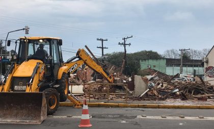 Cinco Esquinas: pesquisadora de história cachoeirense lamenta derrubada de casa