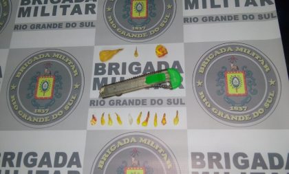 BM detém jovem com drogas e estilete na Praça José Bonifácio