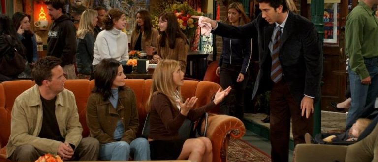 Warner vai espalhar 30 réplicas do sofá de “Friends”