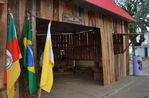 Corpo de Bombeiros orienta Prefeitura por galpão montado para receber Chama Crioula