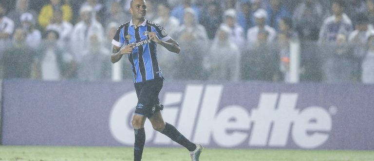 Grêmio faz 3 a 0 fora de casa em cima do Santos