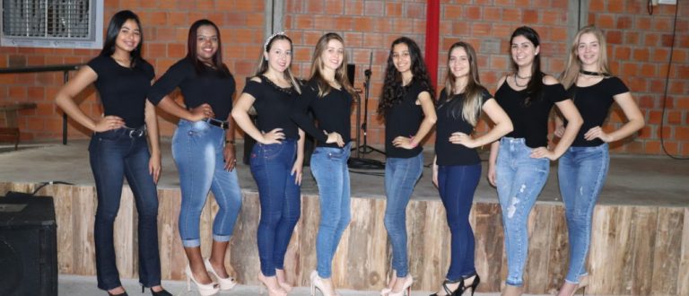 Novo Cabrais: candidatas fazem ensaio para escolha das novas soberanas