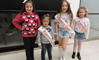 Boneca Lions elege rainha e princesas no domingo