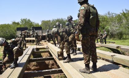 Batalhão recebe pelotões do Comando Militar do Sul