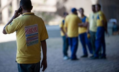 TST fixa reajuste de 3% e desconta dias parados na greve dos Correios