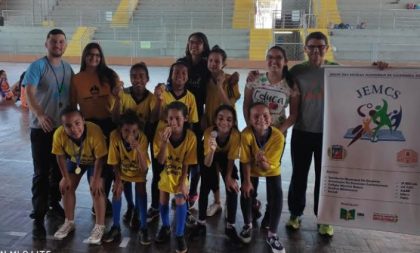 Escola Dora Abreu vence o Futsal Feminino Mirim do JEMCS