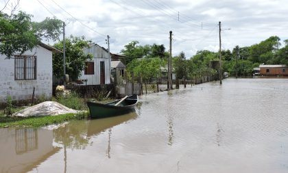 Rio Jacuí baixa, mas 124 pessoas ainda estão fora de suas casas