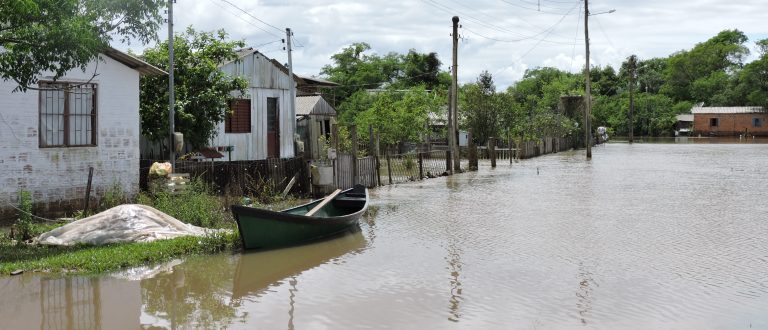 Rio Jacuí baixa, mas 124 pessoas ainda estão fora de suas casas