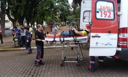 Colisão entre carros deixa motorista ferido no Centro