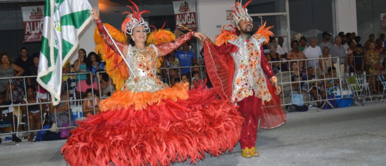 Carnaval de Rua terá três escolas de samba