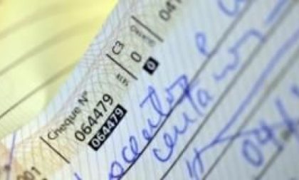 Governo limita juros do cheque especial e cria tarifa